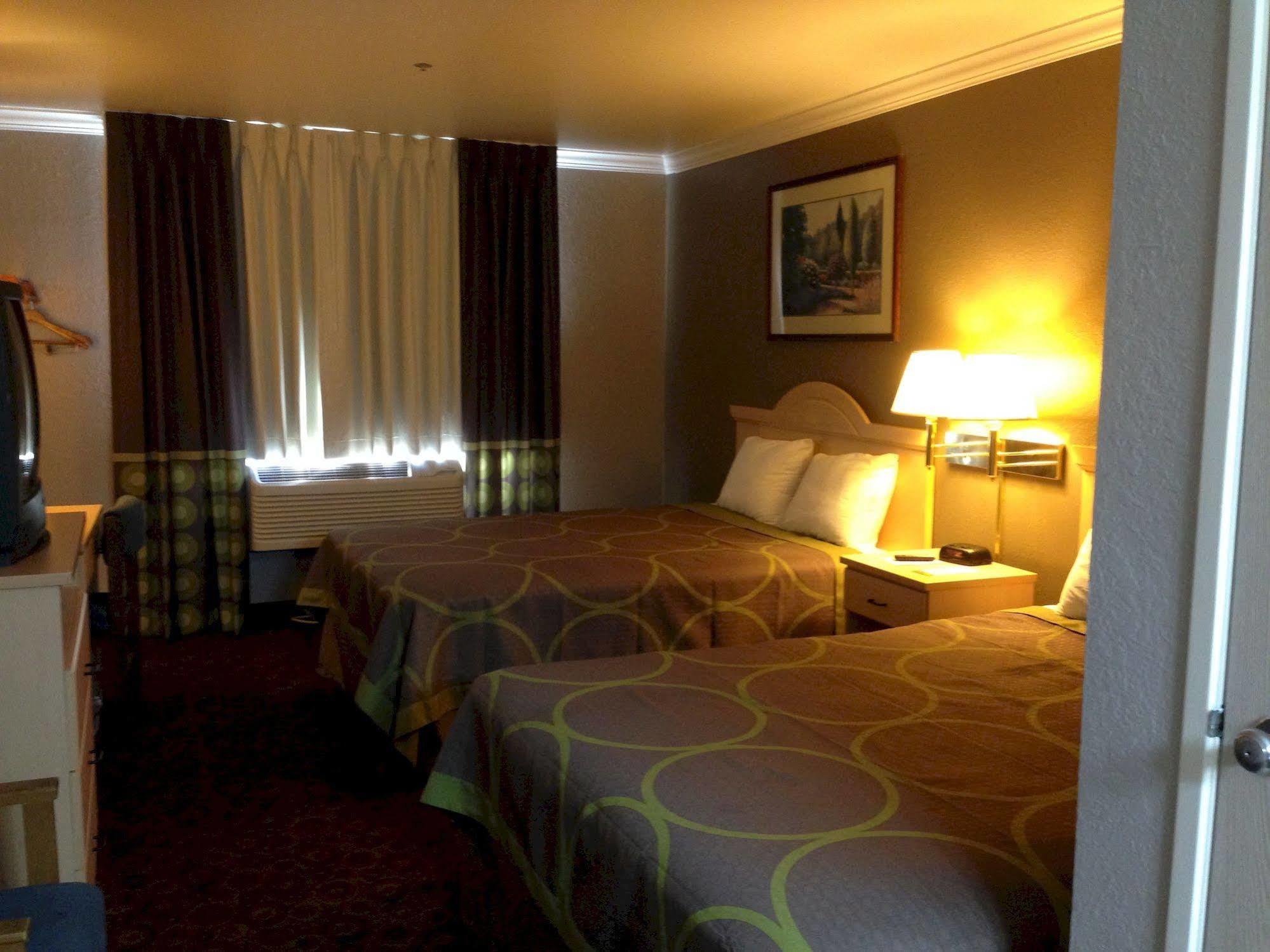 Super 8 By Wyndham Vacaville Exterior photo