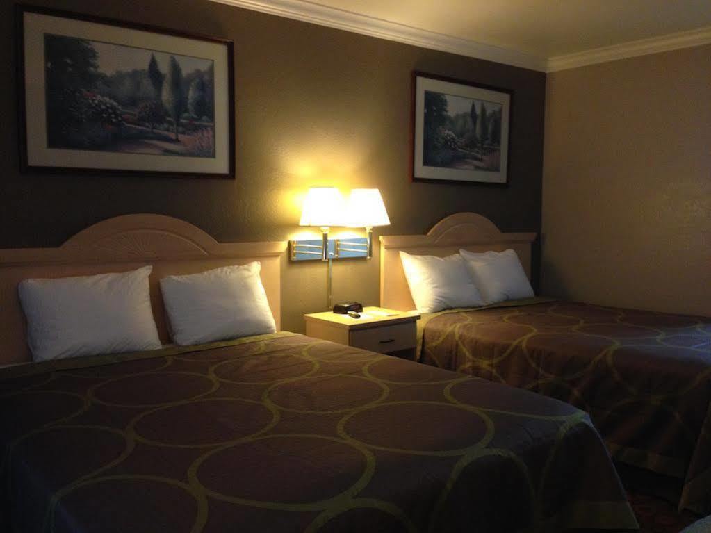 Super 8 By Wyndham Vacaville Exterior photo